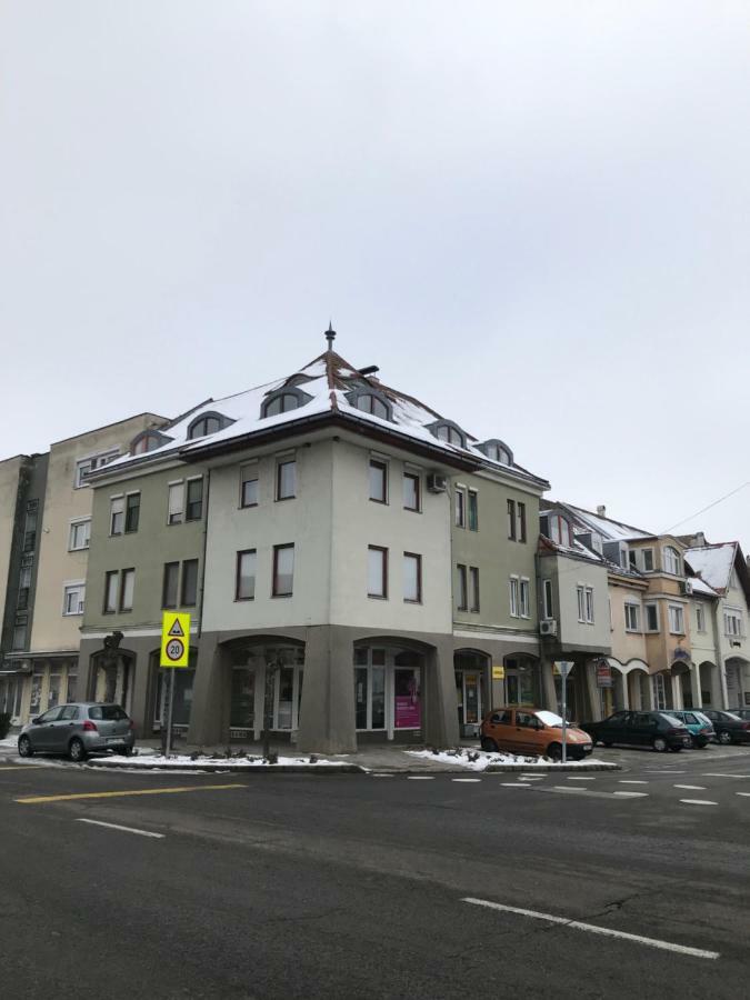 Gabor Pal 1 Apartman 2 Szoba Dunafoldvar Exterior foto